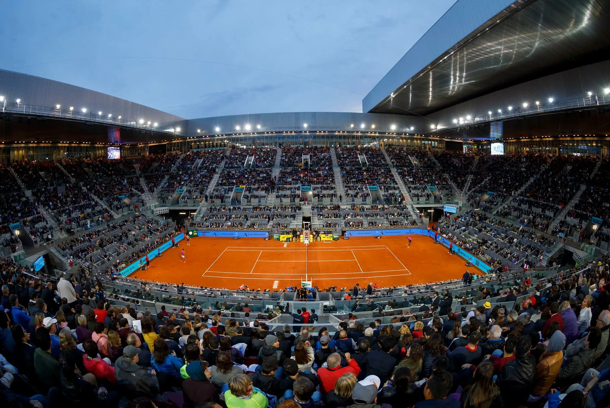 Теннисный стадион. ATP Madrid 2022. Теннис Мадрид 2022. Mutua Madrid open. ATP Madrid open.