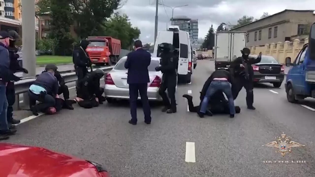 Разбой нападения в Москве. Задержание в Московской области воров. Подмосковье поймали банду ..... Нападение на сотрудника полиции в подмосковье