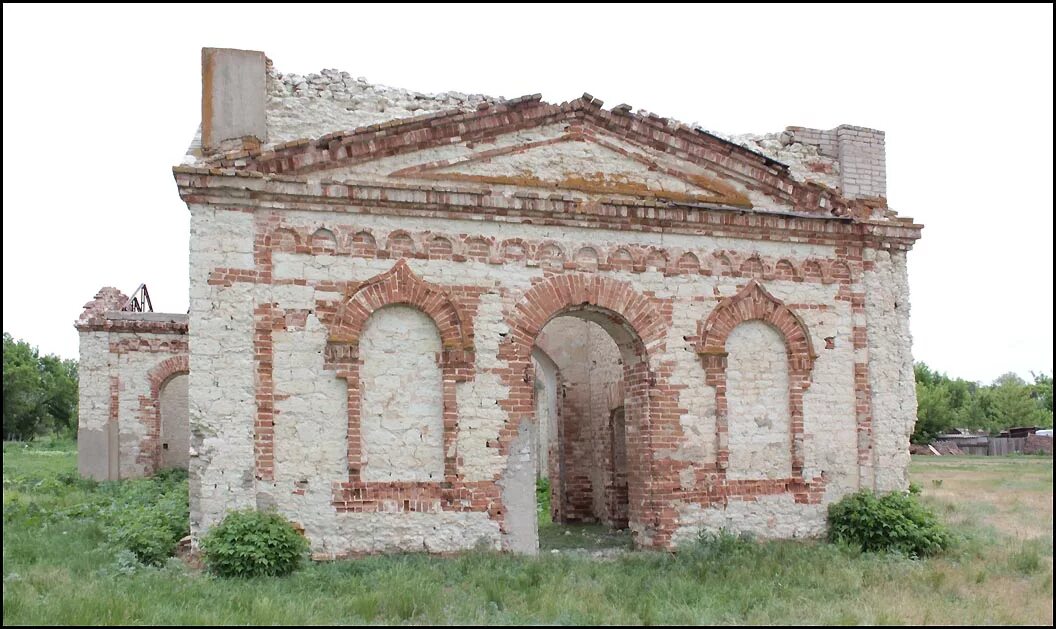 Погода в большинке тарасовского района ростовской области. Слобода Большинка Тарасовского района Ростовской области. Большинка Тарасовский район Ростовской области. Руины храма Святого Георгия. Гирино Тарасовский район Ростовская область.