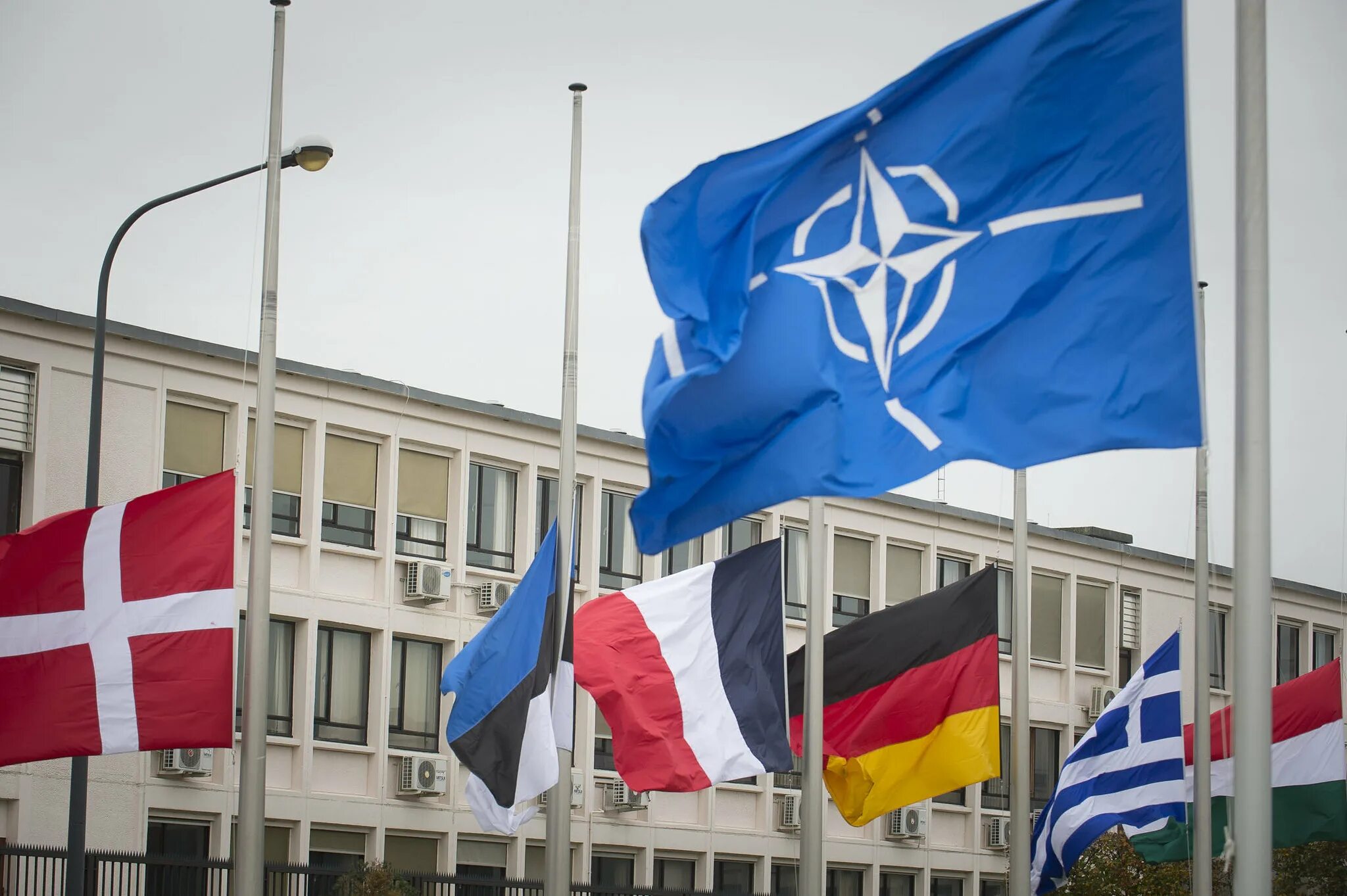 Франция ЕС И НАТО. Финляндия и Швеция в НАТО. Присоединение к НАТО Финляндии и Швеции. НАТО И Европейский Союз.
