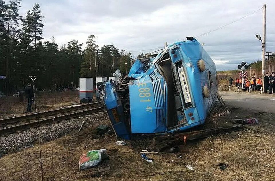 Автобус глебычево выборг. Выборг глебычево автобус. авария с автобусом, выборг - приморск.. дтп с автобусам на приморск выборг.