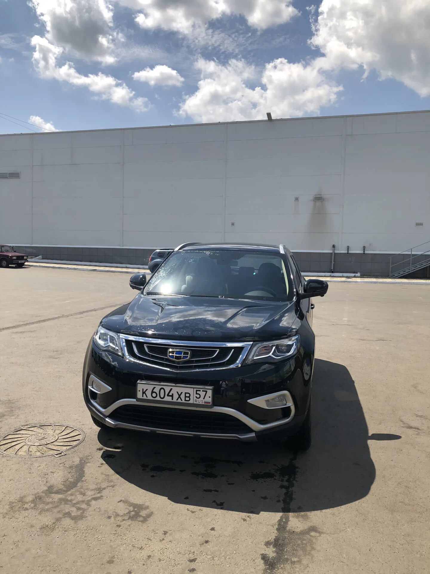 Geely Atlas 2023. Джили атлас 2024. Новый Geely Atlas 2024. Кадиллак Geely Atlas.