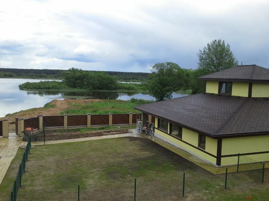 Волга Виллс село Городня. Дом рыбака Городня. Городня (Конаковский район). Конаково Волга. Домики волга рыбалка