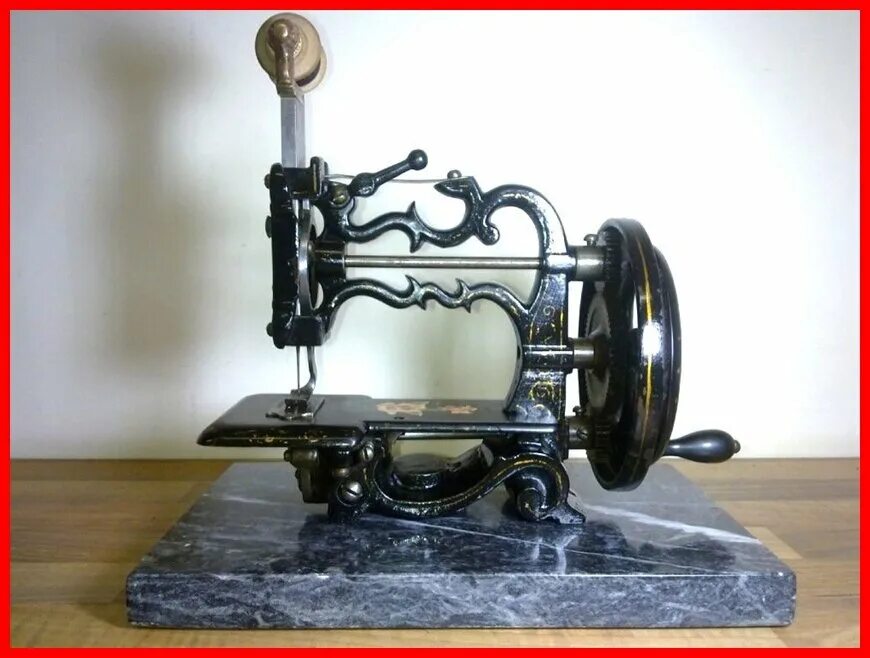 День швейной машинки. Charles Raymond швейная машинка. Первая швейная машинка Зингер. Швейная машинка Мюллер 12.