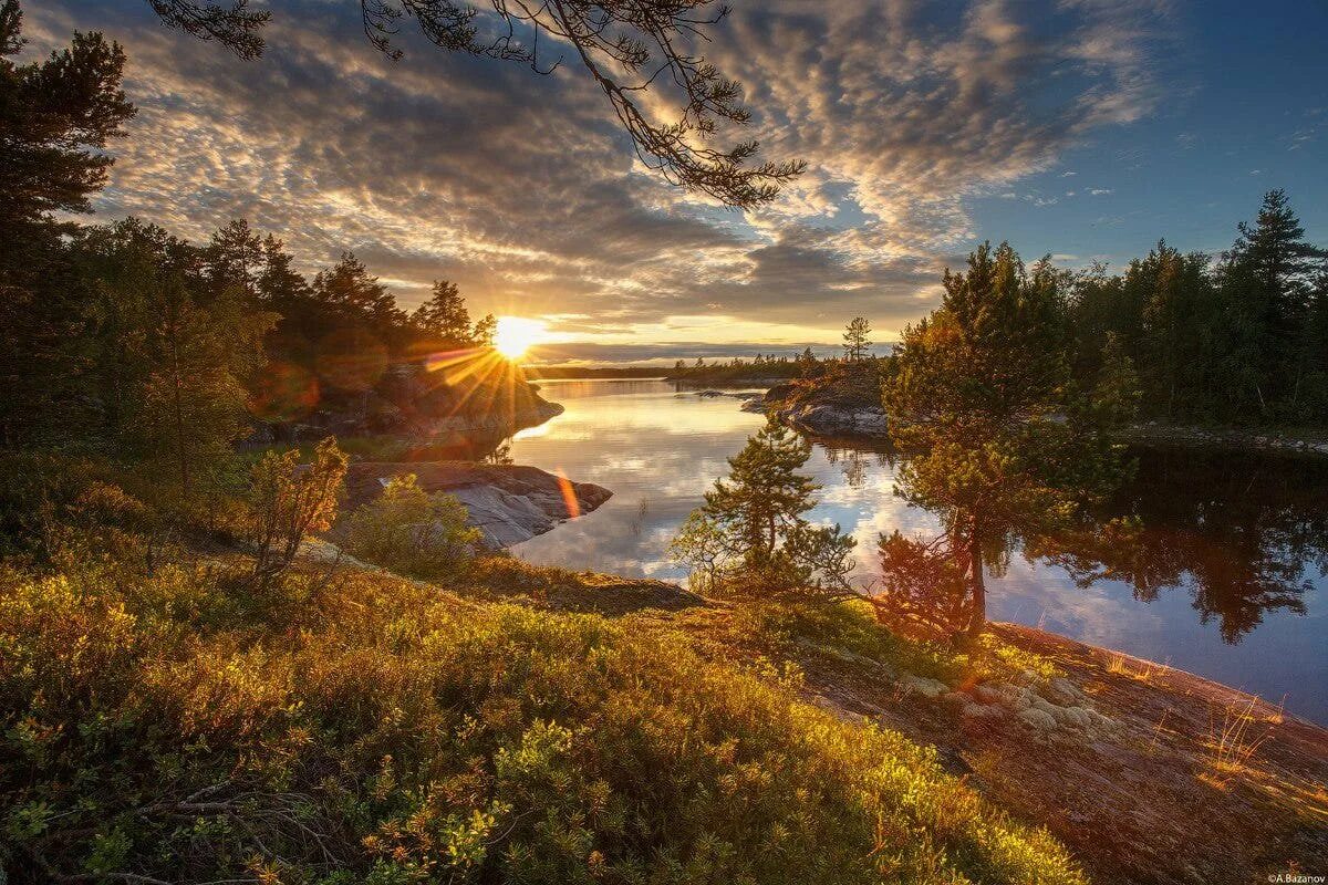 москва сити храм христа спасителя. природа северной карелии. москва. штат аляска достопримечательности. московские крыши.