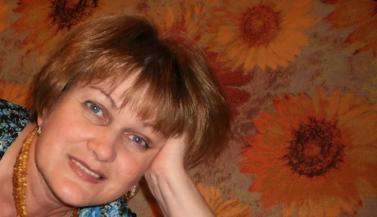Знакомство старше 35. Старше. Женщины 50. Женщины для встреч шадринск. Женщины за 50 краснодарский край.