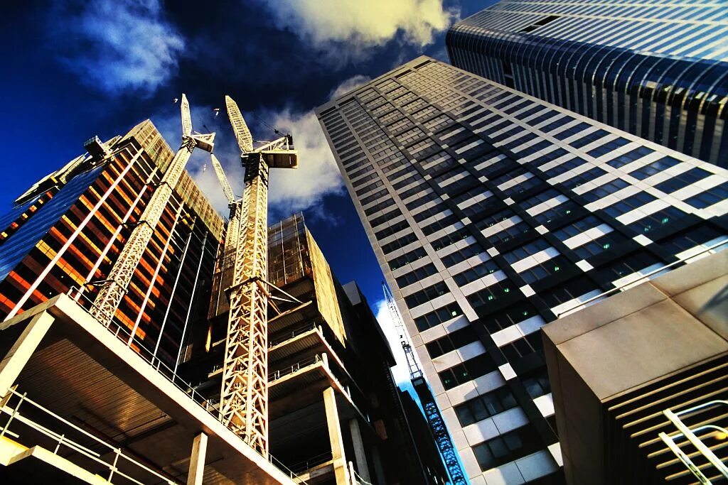 Строительный объект. Здания и сооружения недвижимость. Возведение здания. Различные сооружения бизнес. Монолитное домостроение.