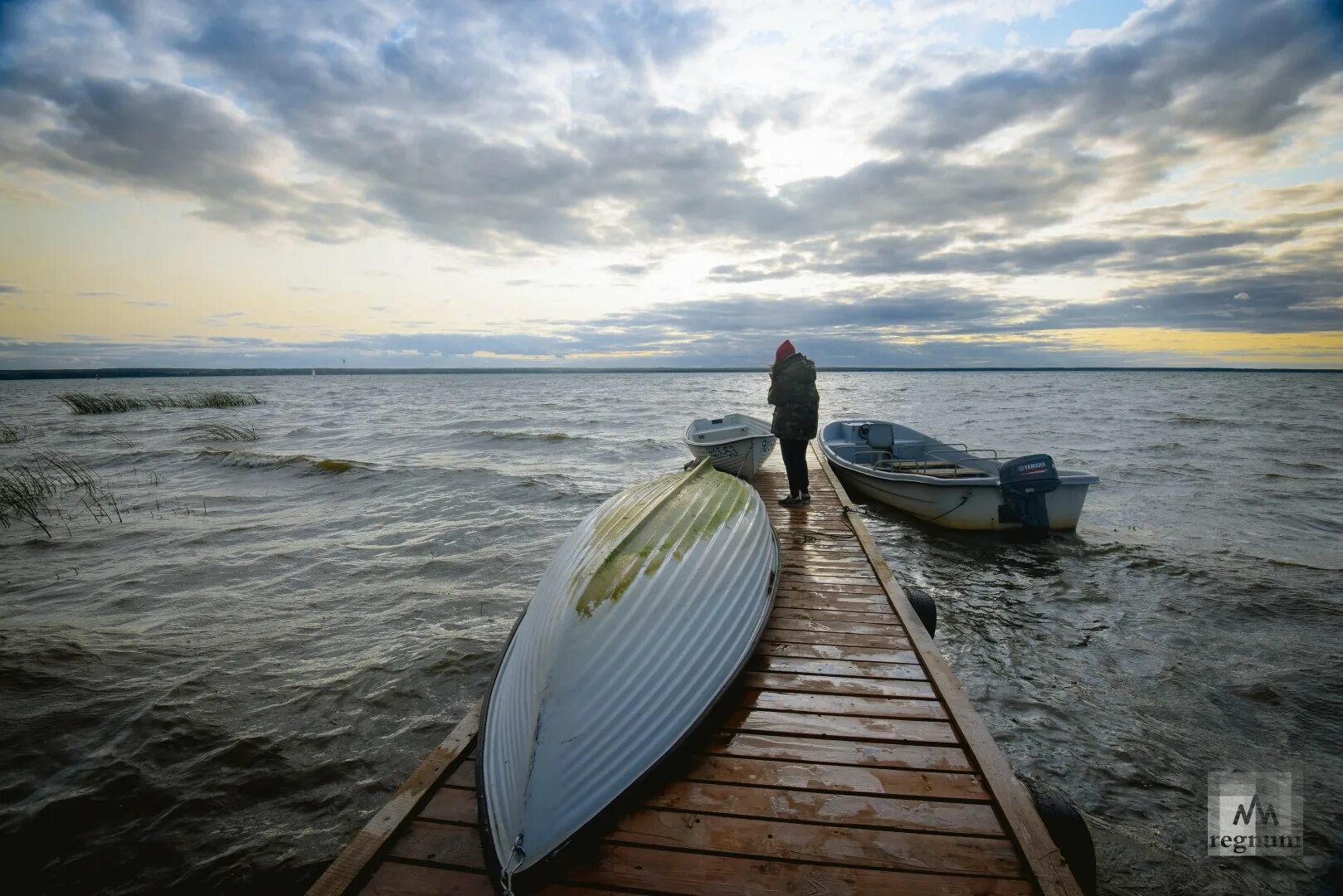 Плещеево озеро глубина. Кемпинг Симак Плещеево озеро. Плещеево озеро дно. Двойное дно озера Плещеево Плещеева. Плещеево озеро двойное дно.