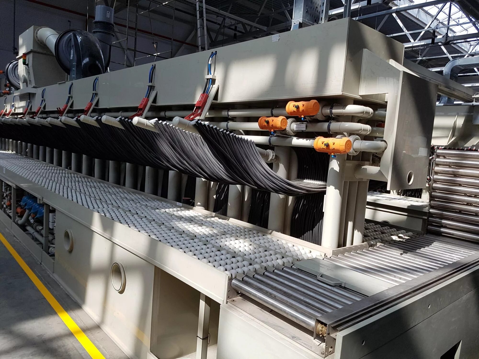 Ао аккумуляторный завод тюмень. Тюменский завод аккумуляторов алькор. Аккумуляторный завод работа. Директор завод тангстоун рязань. Промышленное производство.