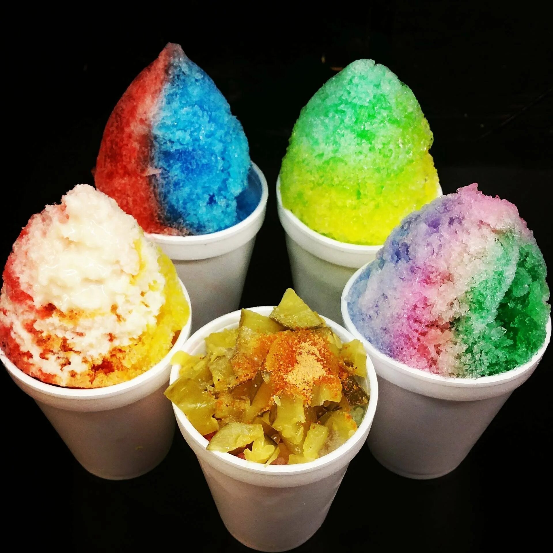 Мороженое со льдом. Мороженое из снега. Гавайское мороженое. Какигори японское. Фрукты во льду.