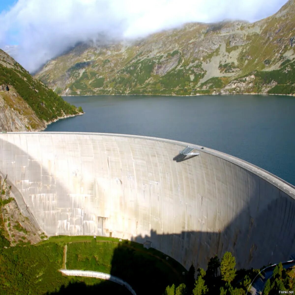 Миллионы тонн воды. Плотина кёльнбрейн. ГЭС кёльнбрейн. ГЭС Австрии. Плотина в Австрии.