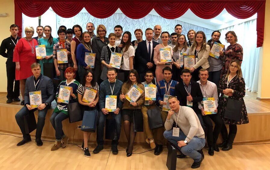 сургпу. сургут педагогический состав. педагогический десант. сургут педагогический состав. директор школы 9 нефтеюганск.