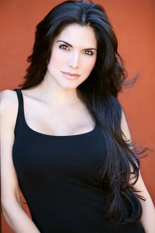 Joyce. Джойс жиро. joyce giraud. джойс айлдж. джойс жиро фото.