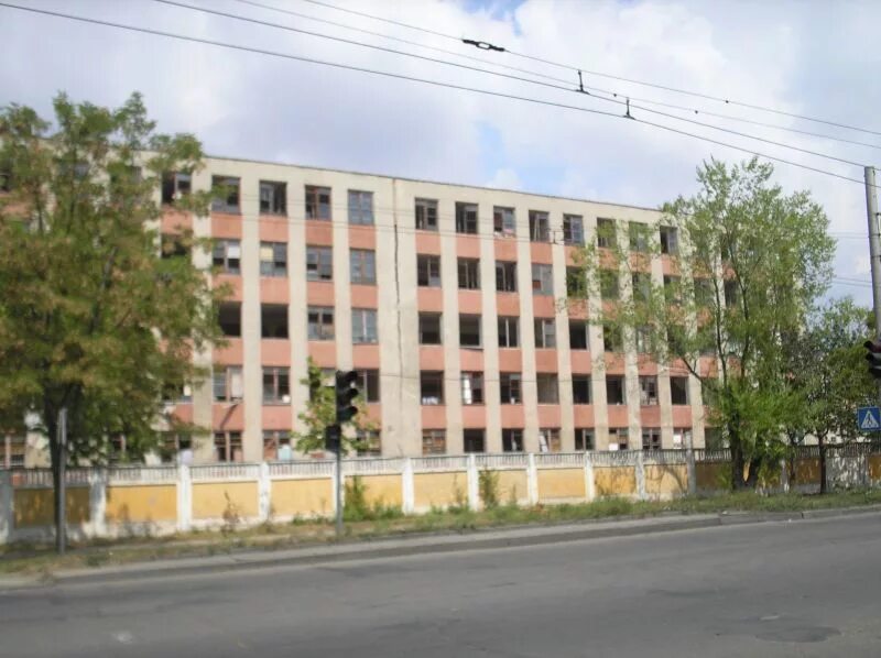 Военный городок красные казармы. Тирасполь казармы. Казармы павловский посад. Тирасполь красные казармы. Красные казармы иркутск пискунова.