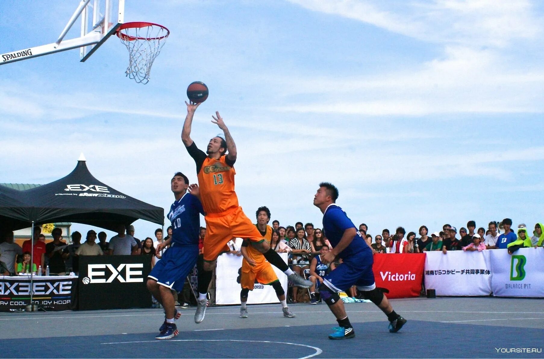 3х3 игра баскетбол. Стритбол 3х3. стритбол 3 на 3. streetball 3x3 игра. 3 x 3 стритбол.