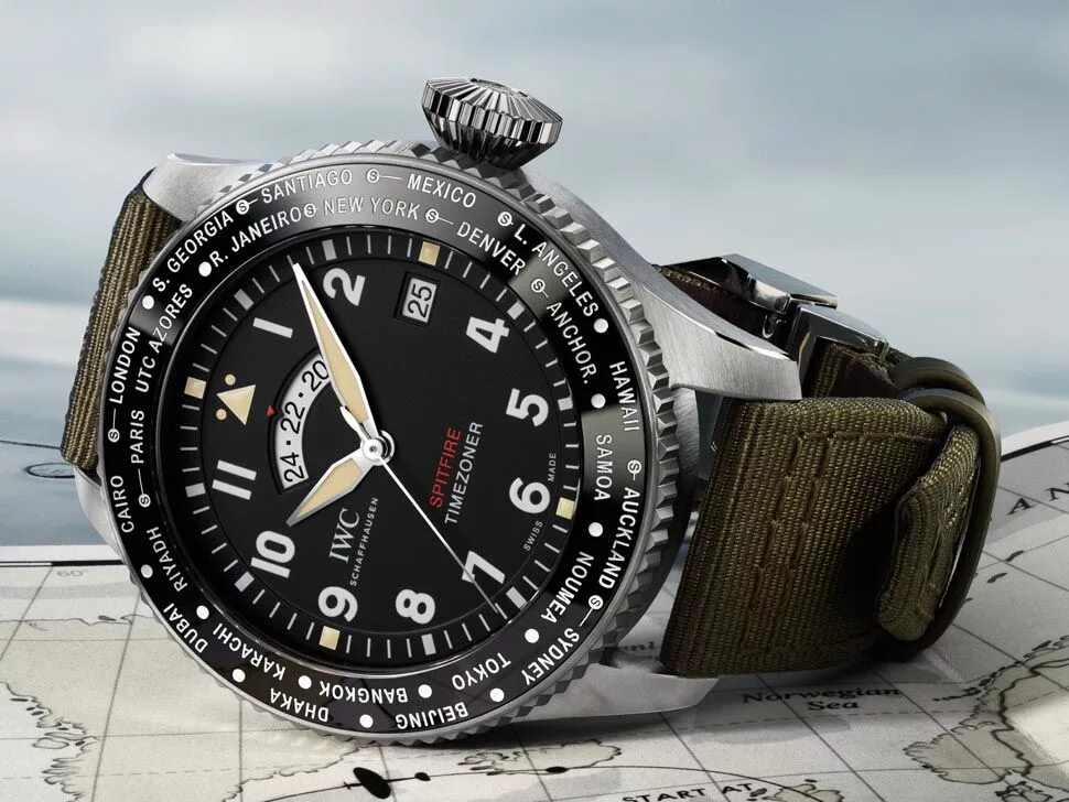 IWC Pilot Spitfire. IWC Sharks Edition. Фирменный магазин IWC. IWC Pilot's watch на руке. Pilot's watch