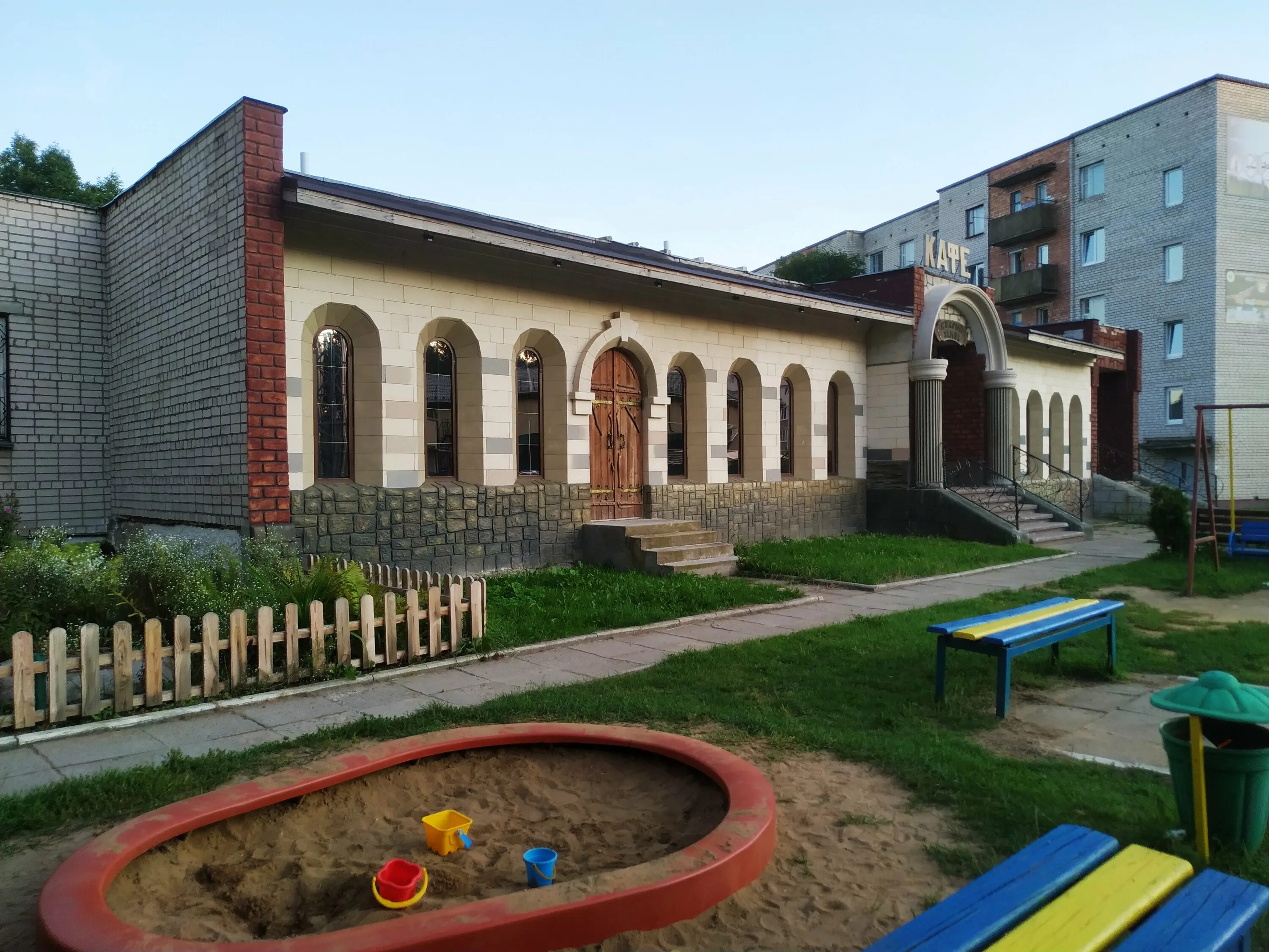 трактир на дзержинке мурманск. ресторан колос. ленина, 15 усадьба дзержинск. пирогова 37 дзержинск. проспект ленина 15 дзержинск.