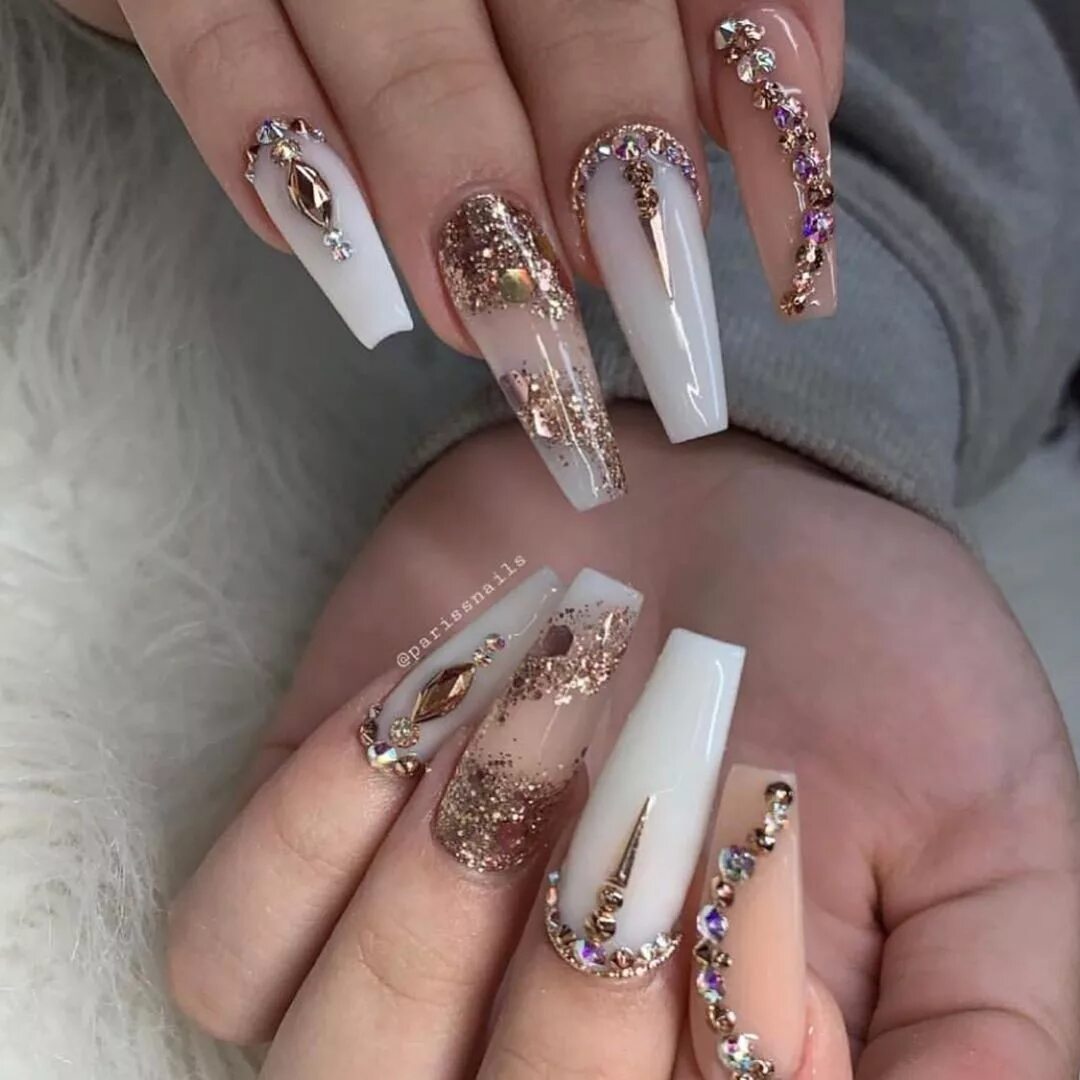 Coffin Tip Nails With White French Manicure