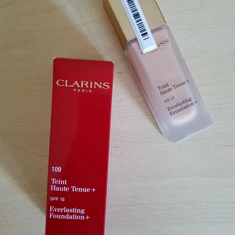 Clarins radiance. Clarins тональный крем haute tenue+ spf 15 30 мл. Кларенс тональный крем spf15. Clarins teint haute tenue. Тональный крем clarins teint haute tenue.