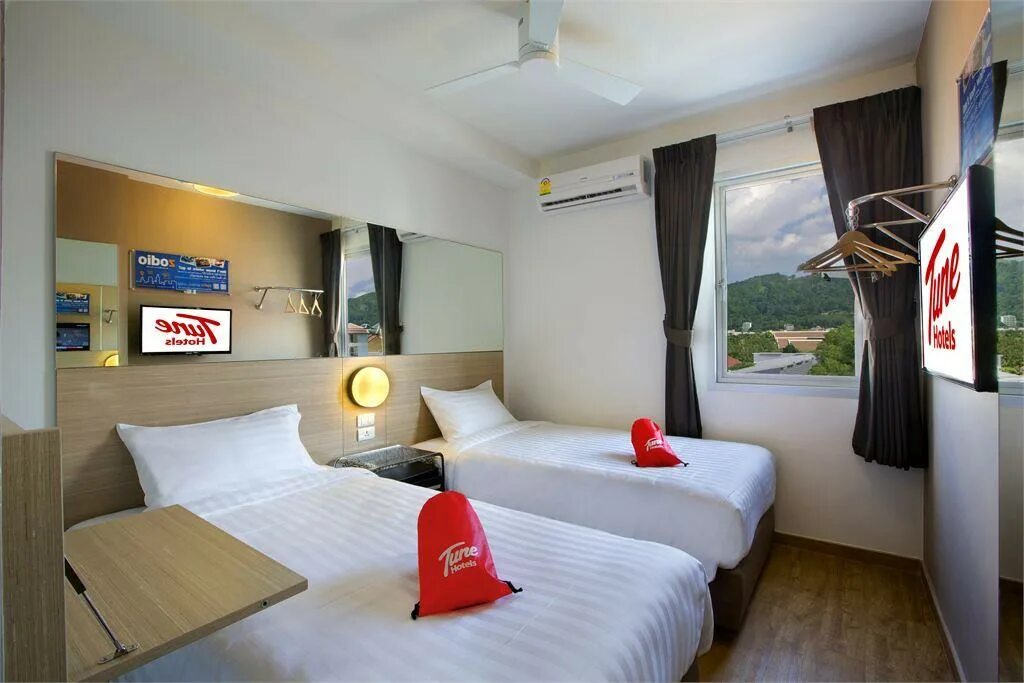 Tune hotel. Ред планет Патонг Пхукет. Таиланд Red Planet Patong 3*. Отель Red Planet Pattaya. Red Planet Pattaya (ex. Tune) 3*.