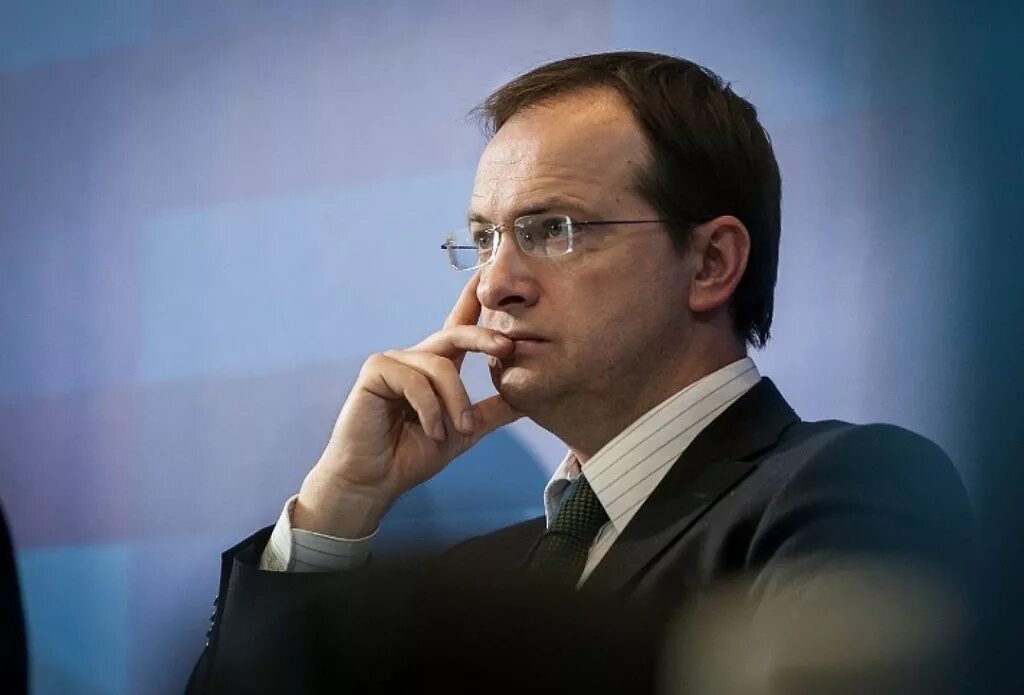 Мединский решает, куда распределить курсовую разницу по кредитам МБРР - РБК