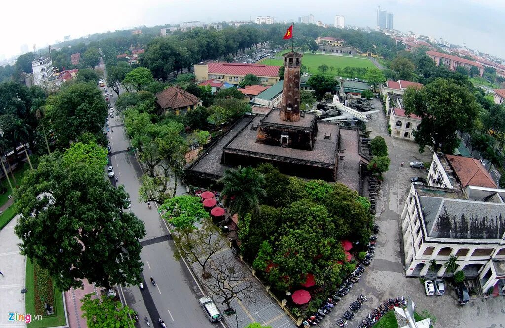 Башня Ханоя. Ханой площадь. Вьетнам Ханой Ханойская Цитадель фото. Ханой телебашня. Башня ханой