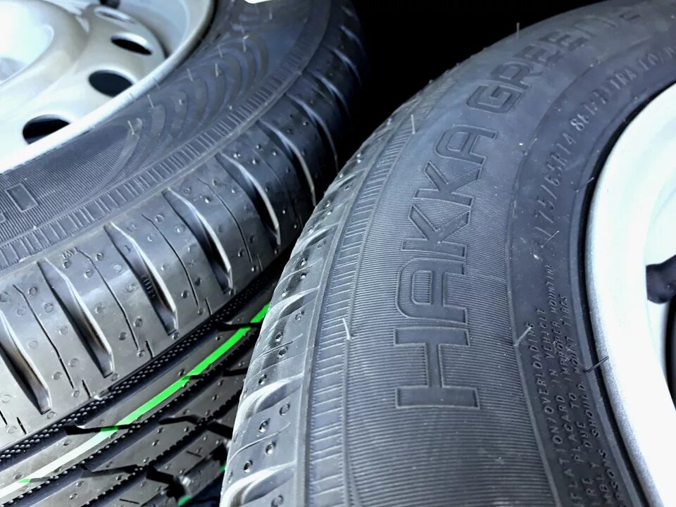 Nokian tyres r15. Nokian hakka green 2. nokian hakka green. nokian tyres hakka green 2. nokian tyres hakka green 2 летняя.