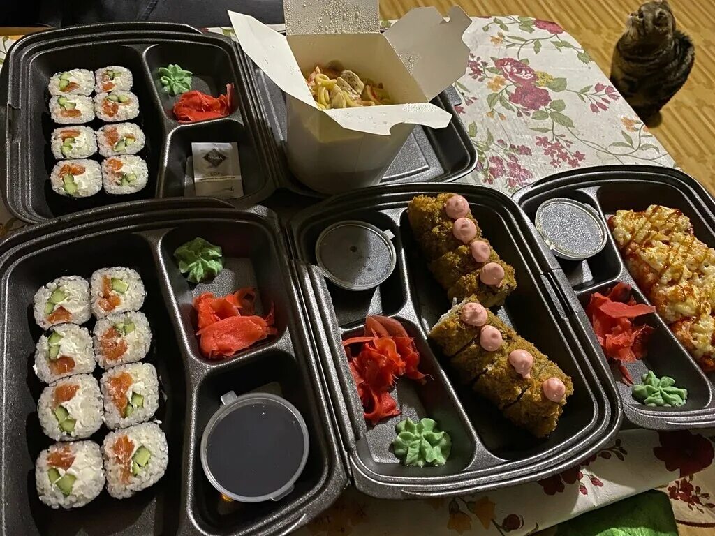 Вкусно иваново. Вкусные суши иваново. Суши иваново с доставкой. Джаст смо казань меню. Японская кухня иваново.