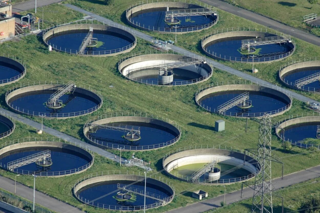 Очистные выработки. Очистные сооружения конаково. Treating wastewater. Схема поперечного сечения горной выработки. Очистные сооружения сточных вод.