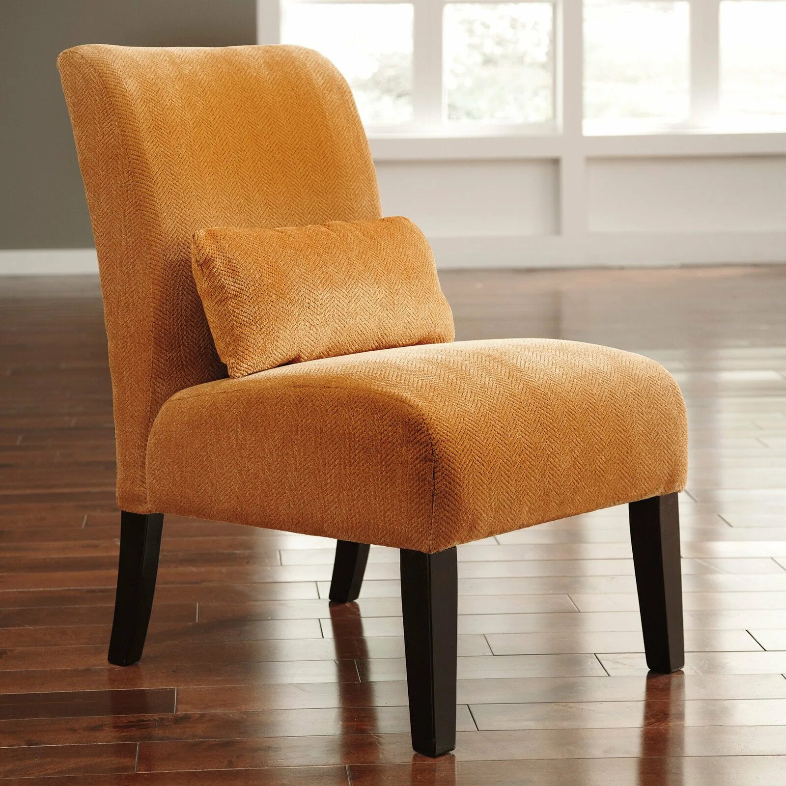 Кресло sofia без подлокотников дивина. Кресло офисное без подлокотников. Кресло без подлокотников на ножках. Широкое кресло без подлокотников. Стул кресло без подлокотников.