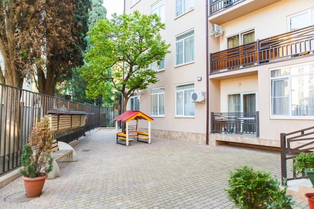 Тюльпанов 1/3 адлер. Адлер тюльпанов 3 гостиница. Сочи, адлерский район, ул. Улица тюльпанов, 3, сочи. Адлер ул тюльпанов 1.