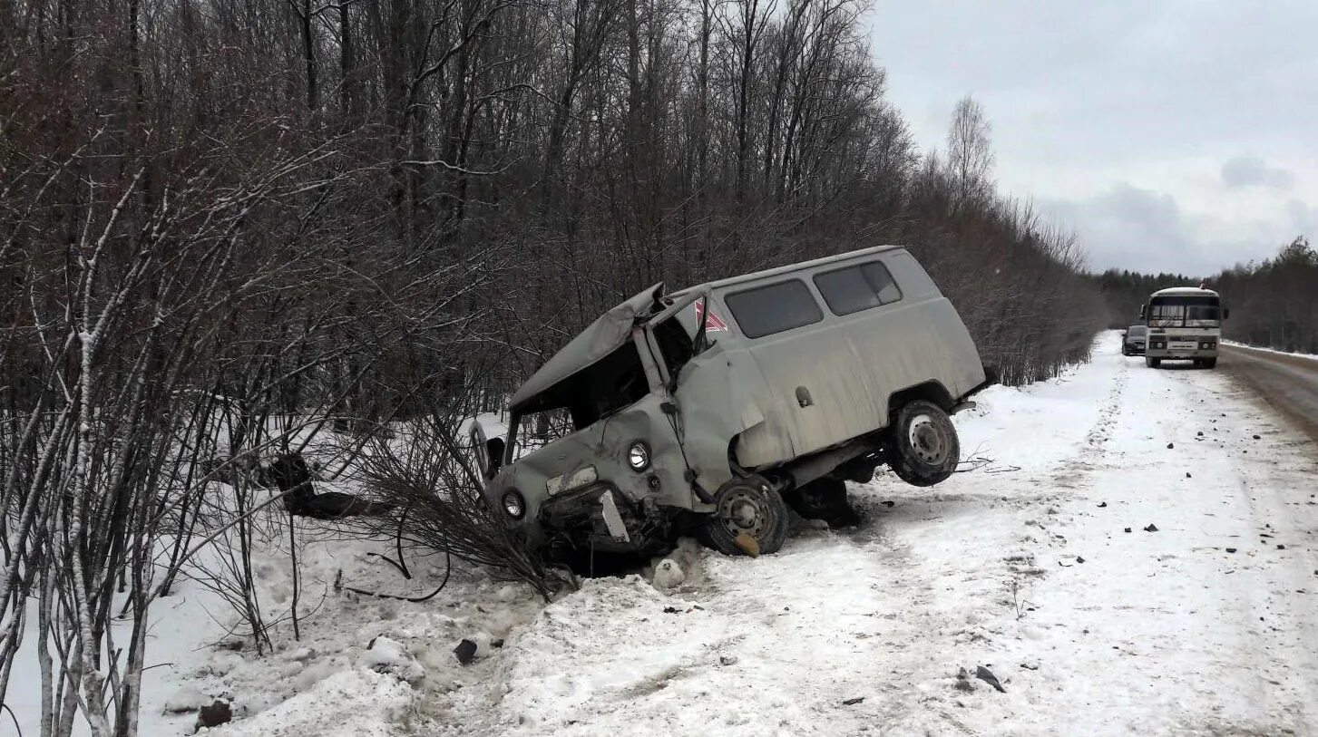 Подслушано в каргополе в контакте. ДТП В Каргопольском районе. Авария в Каргопольском районе. ДТП В Архангельской области.