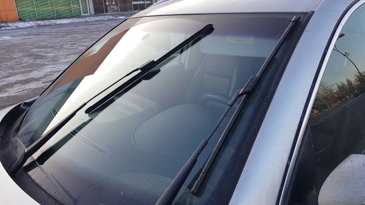 Замена дворники тигуан 2. Как на тигуане поднять дворники. Фольксваген тигуан дворники. Сервисный режим дворников тигуан 2021 года. Как на тигуане поднять дворники.