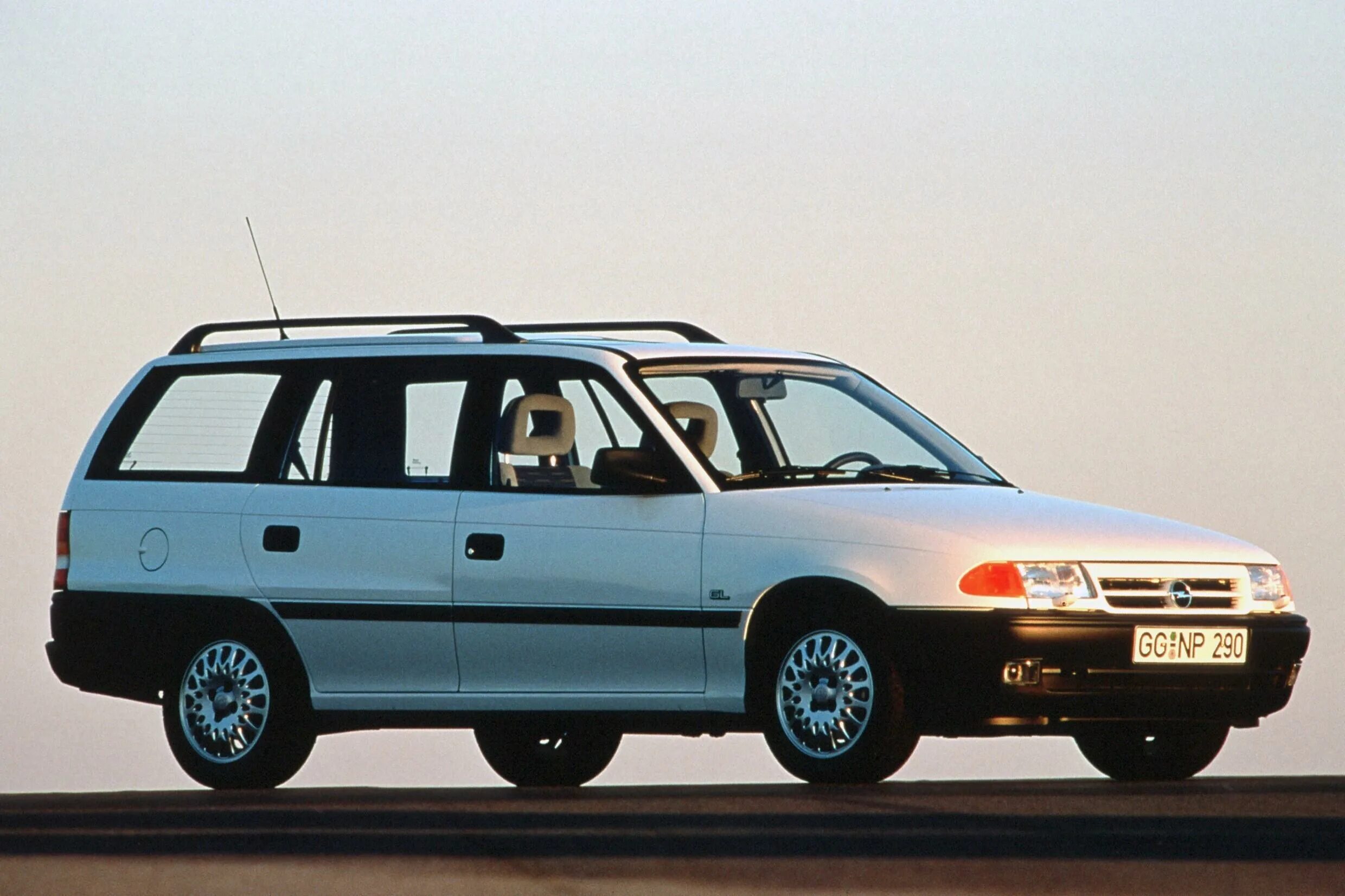 Opel Astra 1994 универсал. Opel Astra f Caravan. Универсал б 1