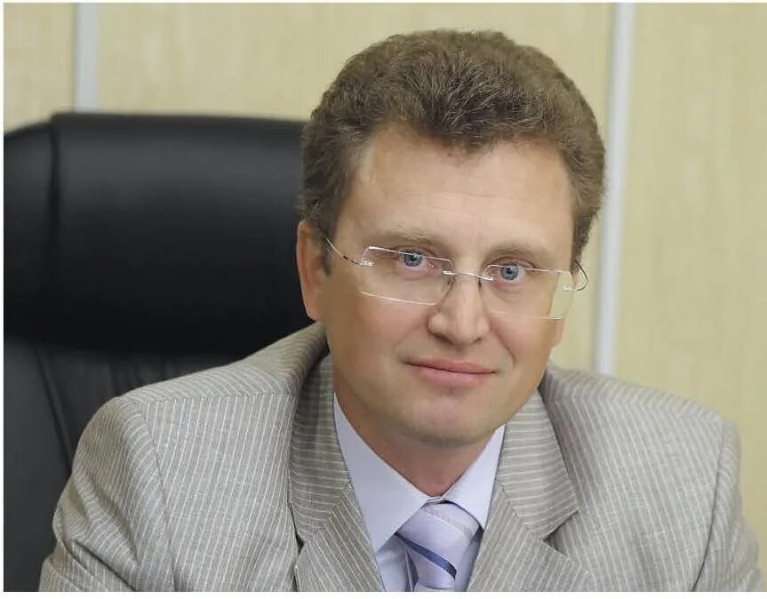 Крикорьянц дмитрий оганесович. Глава омского минздрава. Главный врач омской больницы александр мураховский. Министр омской. Мураховский александр григорьевич.