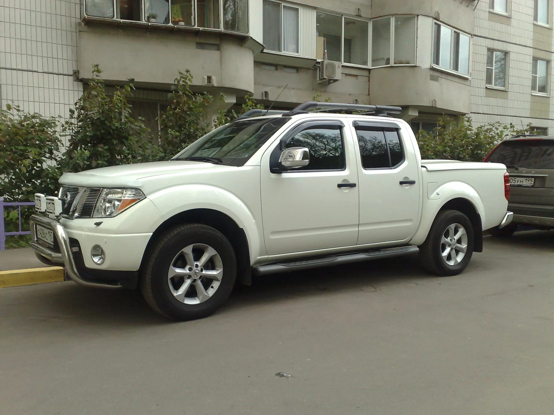 Ниссан навара 2009 серебро. Ниссан навара отзывы владельцев. 5d 2008г. 5 дизель. Ниссан пикап черный.