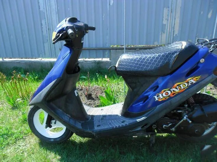 Купить мопед дио. Honda Dio 1998 скутер. Хонда дио 500. Honda Dio ZX 1998. Скутер Хонда дио 24.