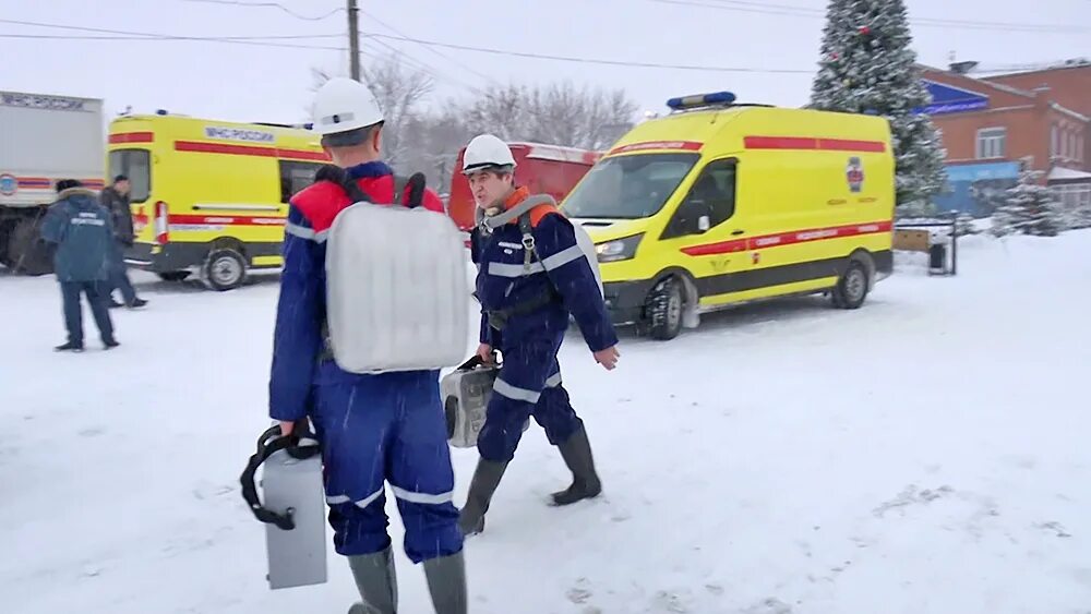 Погибшие горноспасатели на шахте листвяжная. Шахта листвяжная авария 2021. Шахта листвяжная авария 2021. Взрыв на шахте «листвяжная» (2021). Шахта тихова.