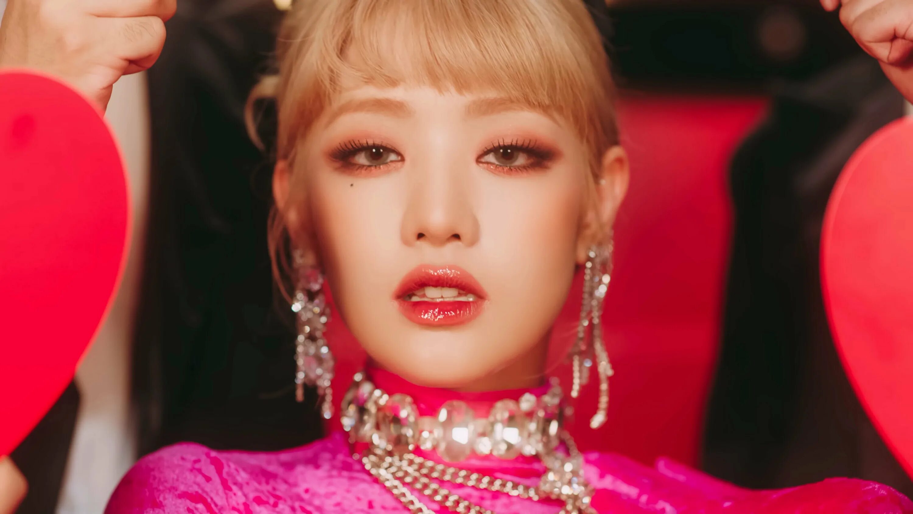 Soyeon nxde. Айдл nxde. Nxde g i-DLE. G Idle nxde. Нюд песня джи айдл