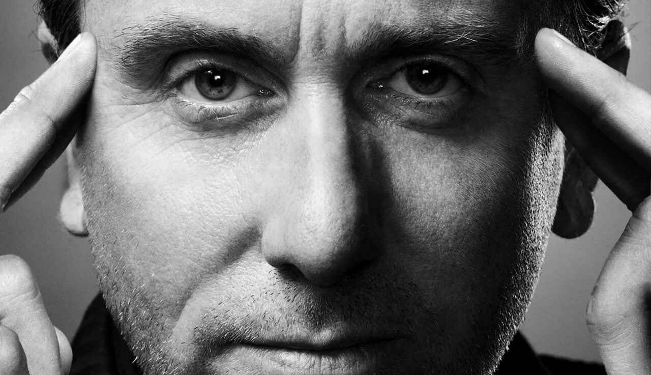 Психология обмани меня если сможешь. Лайтман обмани меня. кэл лайтман обмани меня. доктор лайтман теория лжи.