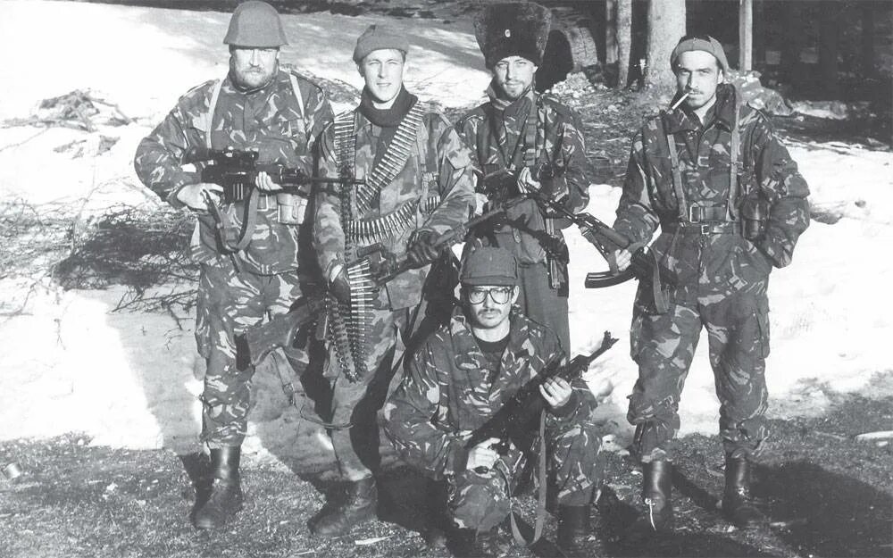 Сербы на балканах. Босния и герцеговина 1992-1995. Сербы на балканах. Сербия косово конфликт 2022. Сербские войска в косово 1999.