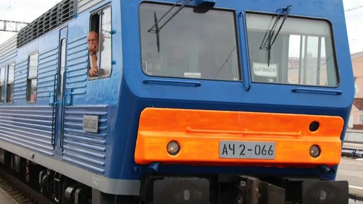 Электричка брянск 2 комаричи. Электричка брянск комаричи. электричка брянск. электричка навля брянск. ач-2 брянск.