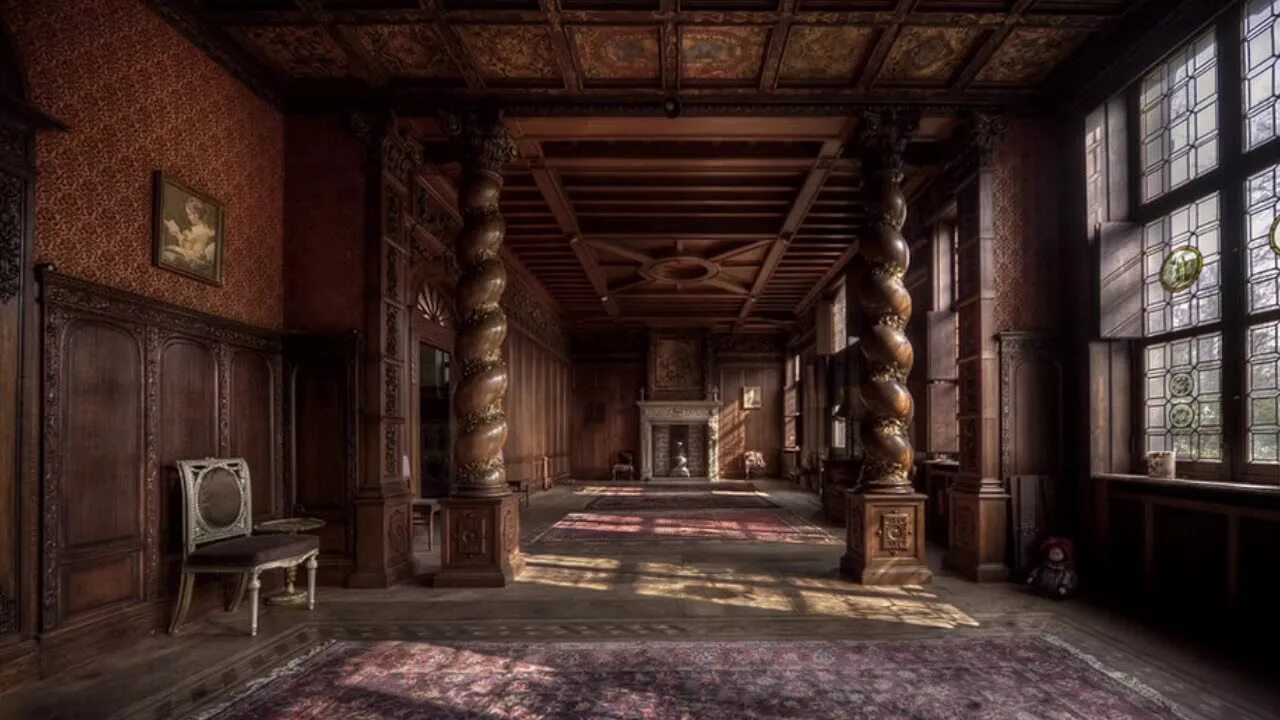 Red mansion