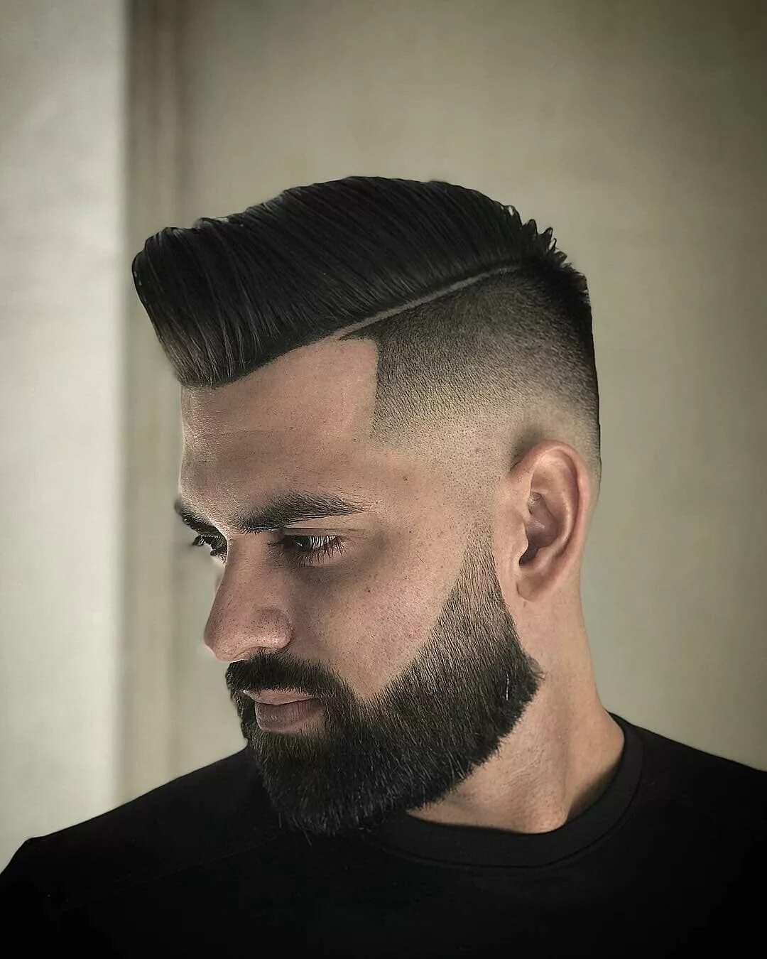 Жан-клод ван дамм трудная мишень. Fade стрижка spiky. Стрижки на длинные волосы мужские 2020. Джан клод ван дам трудная мишень. Короткая мужская стрижка с выбритым пробором.