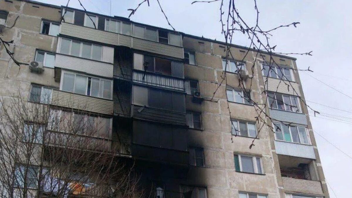Пожар в многоэтажном доме в Москве. Готовый многоэтажный дом. Фото многоэтажного дома вблизи. Пожар в Щербинке. Правда 26 1
