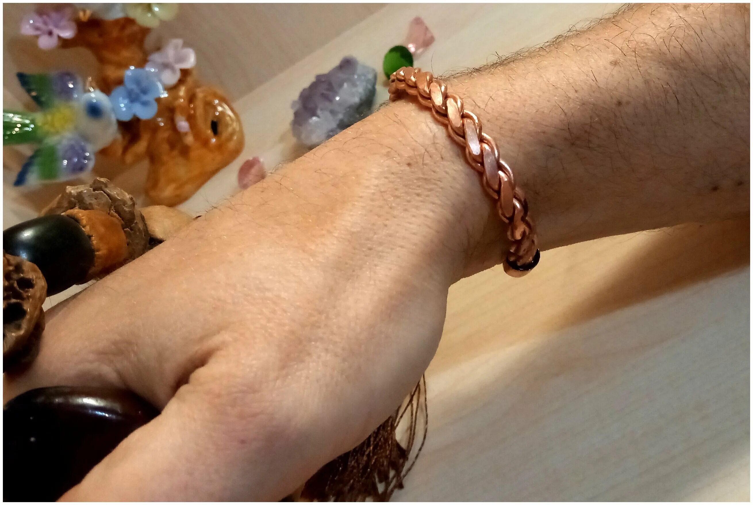 медный браслет от давления. медный браслет мужской. медный браслет викингов. медные бра. медный браслет донских казачек.