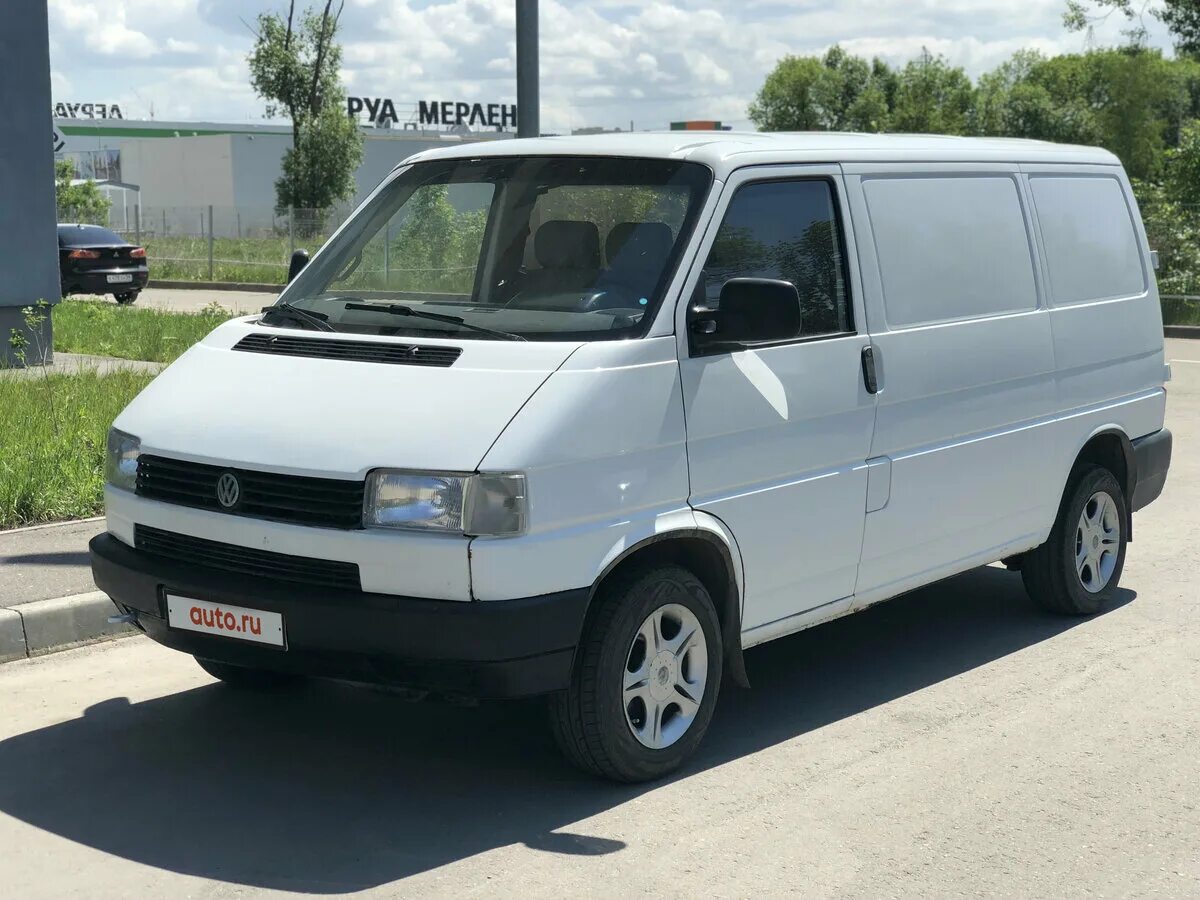 Купить фольксваген транспортер на авито в россии. Volkswagen Transporter 1997 год. VW Transporter t4 1997. Фольксваген Транспортер 1997 года. Фольксваген минивэн 1997 года дизель.