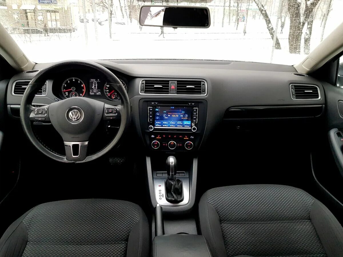 4 tsi 150 салон. Tiguan respect tsi 150 л. Volkswagen polo sedan салон. Фольксваген джетта 6 рестайлинг 1. 4 tsi л с dsg.