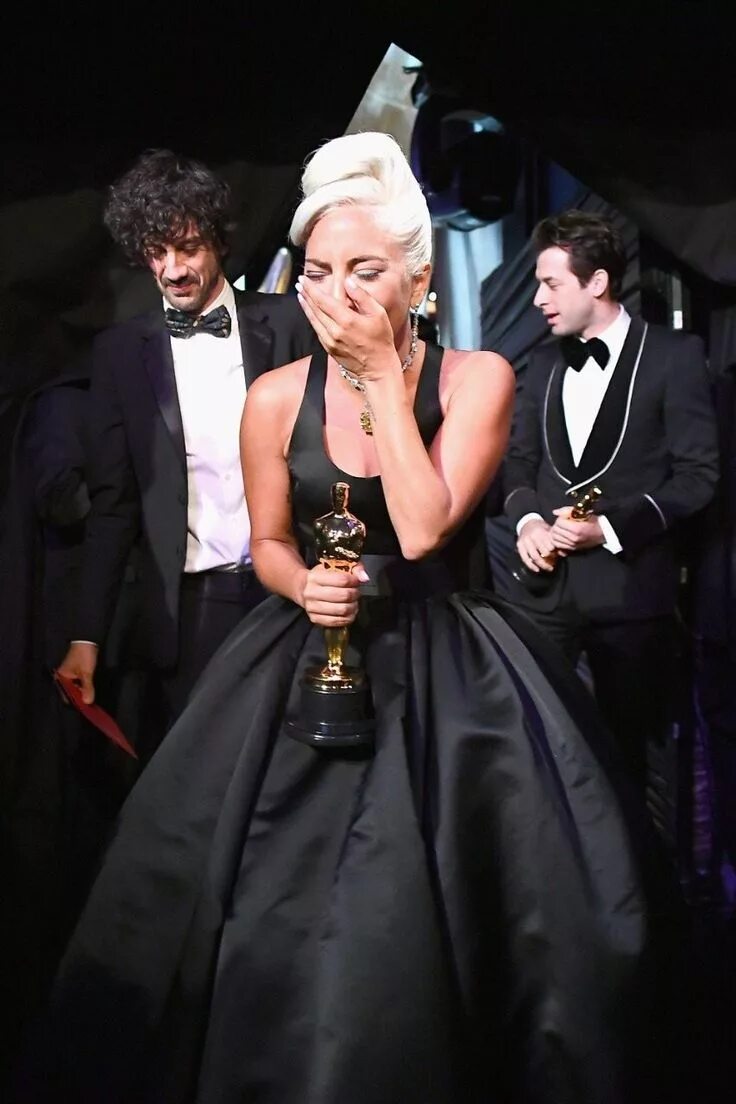 Гага оскар. Леди Гага Оскар 2019. Леди Гага Оскар 2021. Леди Гага Оскар 2019 фото. Леди Гага на церемонии Оскар.