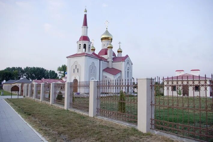 Краснодарский край анапский район юровка. Юровка Церковь. Анапа село Юровка. Село Юровка Анапский районон. Село юровкам анапсктий равйон.